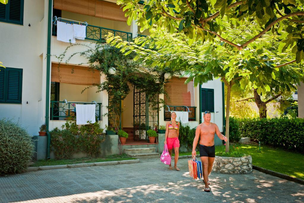 Apartment Bonaca Клек Екстериор снимка