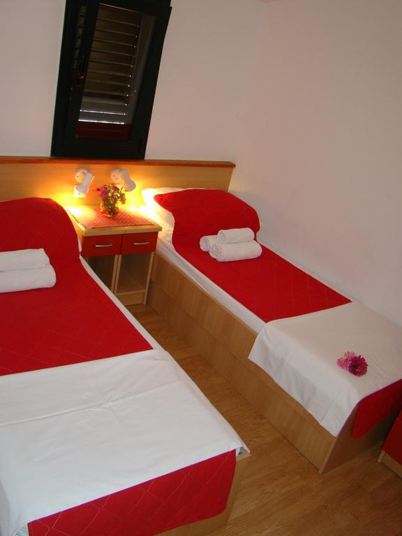 Apartment Bonaca Клек Екстериор снимка