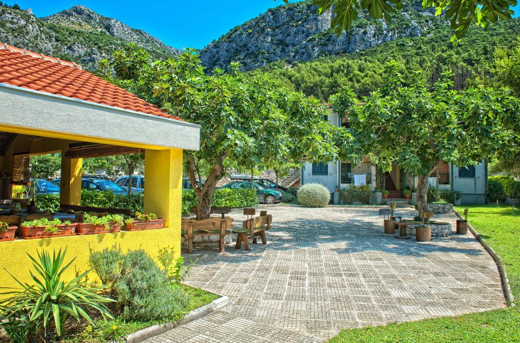 Apartment Bonaca Клек Екстериор снимка